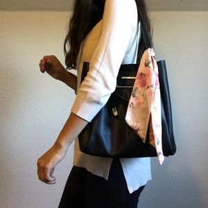 Steve madden black bag floral scarf